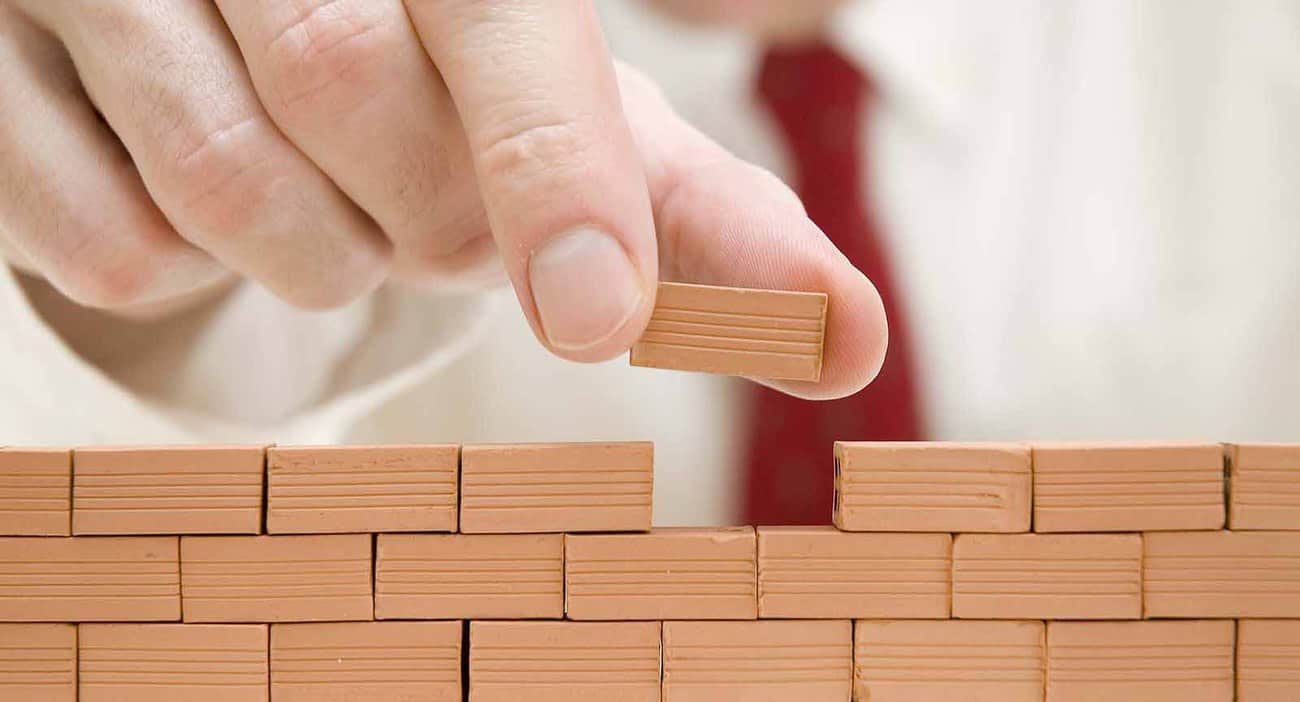 What Can a Party Wall Delay Actually Cost a Project Avonmouth and Lawrence Weston?